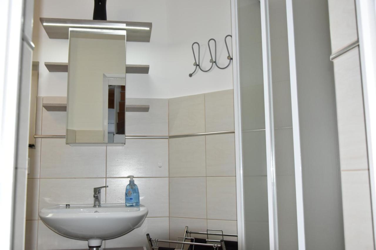 Csevi Apartmanhaz Mezőkövesd Dış mekan fotoğraf