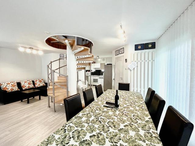 Csevi Apartmanhaz Mezőkövesd Dış mekan fotoğraf